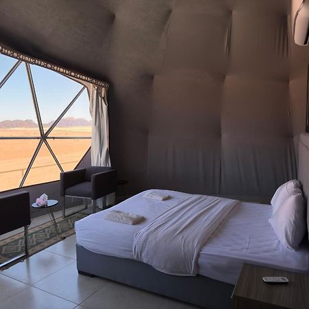 Holiday Inn Luxury Camp Wadi Rum Exterior photo