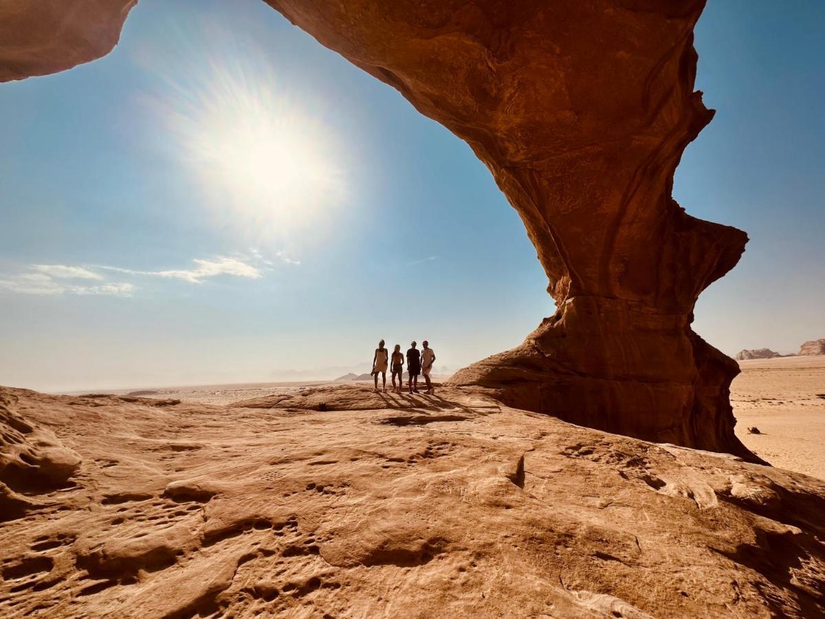 Holiday Inn Luxury Camp Wadi Rum Exterior photo