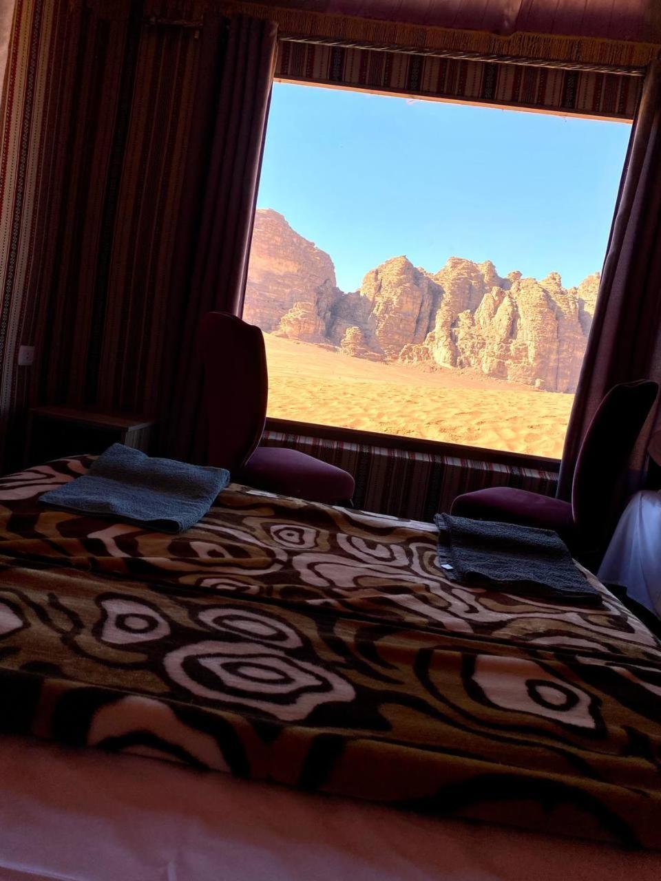 Holiday Inn Luxury Camp Wadi Rum Exterior photo