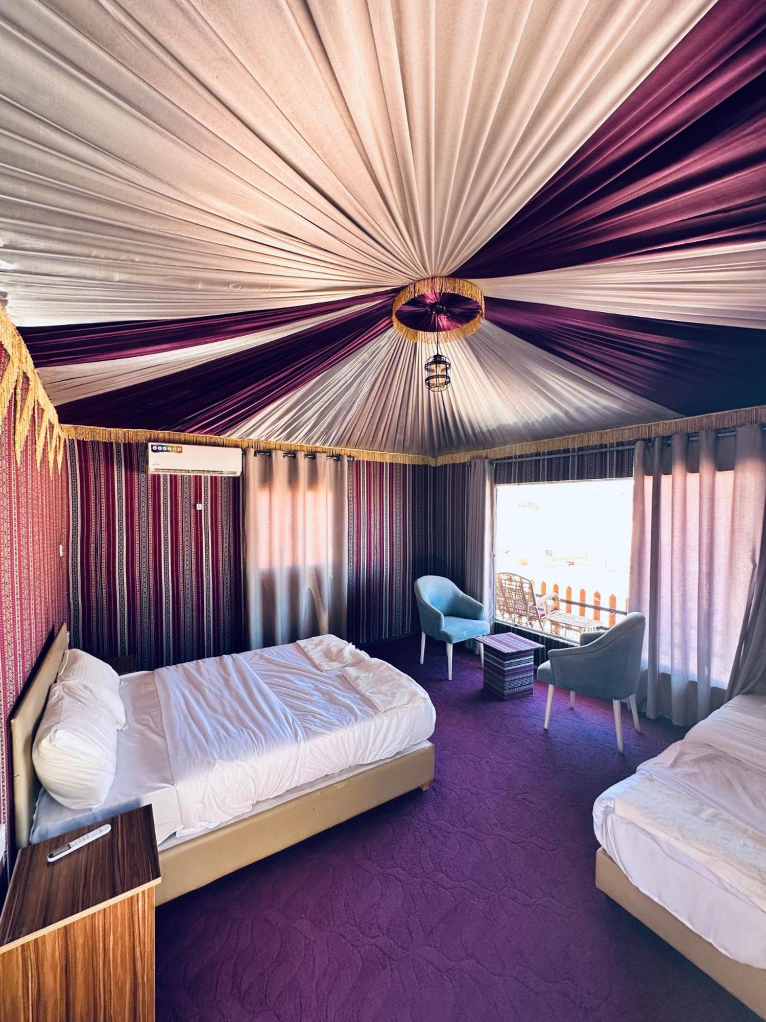 Holiday Inn Luxury Camp Wadi Rum Exterior photo